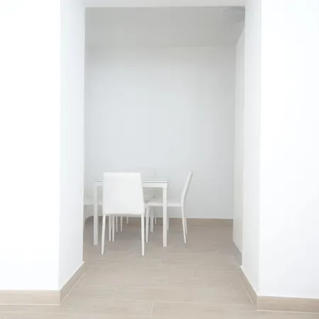 Apartment Meme Rome